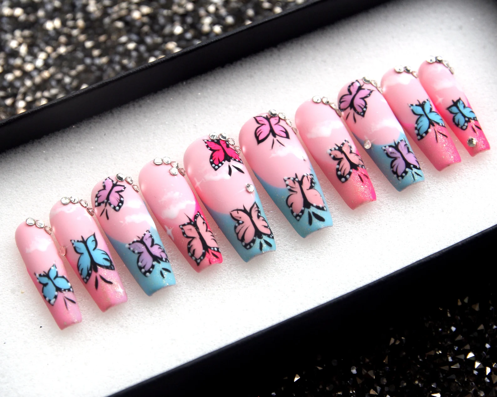 A Dreamy Day Press On Nails - Handmade Coffin Fake Nails - Image 3