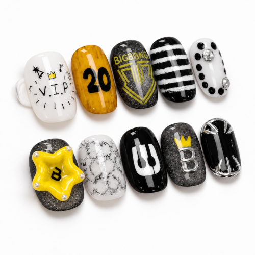 press-on nails with crown and star designs